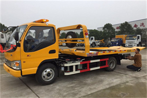 勃利哪里有拖车服务